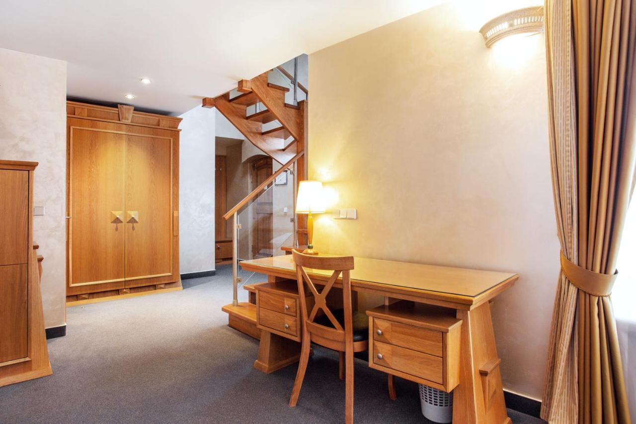 Atrium Suites Βίλνιους Εξωτερικό φωτογραφία