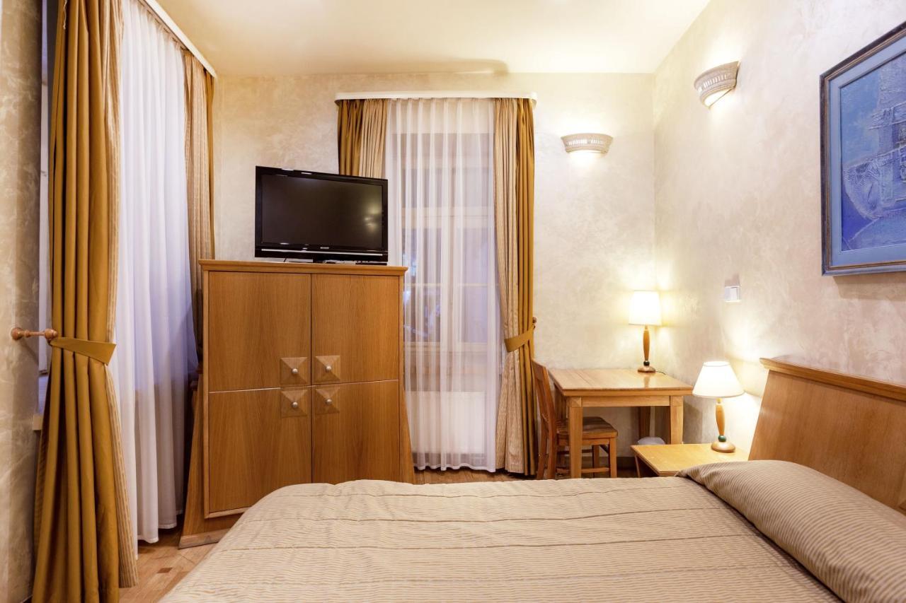 Atrium Suites Βίλνιους Εξωτερικό φωτογραφία